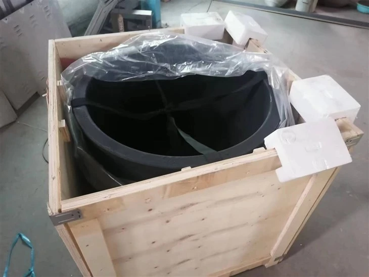 Long Service Time Graphite Crucible